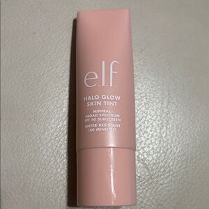 e.l.f. Halo Glow Skin Tint - Soft Pink